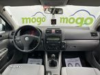 Volkswagen Golf 1.9 TDI BlueMotion Comfortline - 34