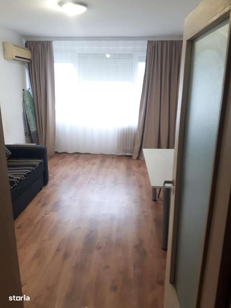 Garsoniera Tiglina1 et7/10 ,Mobiata si Utilata 800 lei - Imagine principală: 4/6