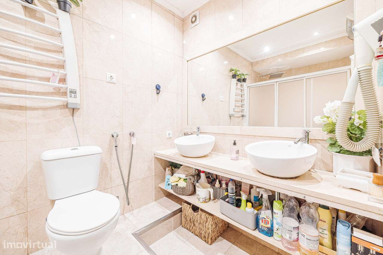 T3 em Mem Martins muito luminoso-19