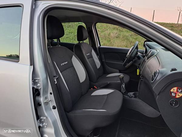 Dacia Sandero 1.5 dCi Stepway - 11