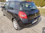 Renault Clio - 10