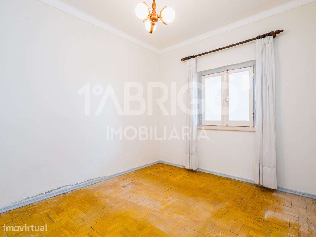 Moradia T2, antiga, Cela, Alcobaça-10