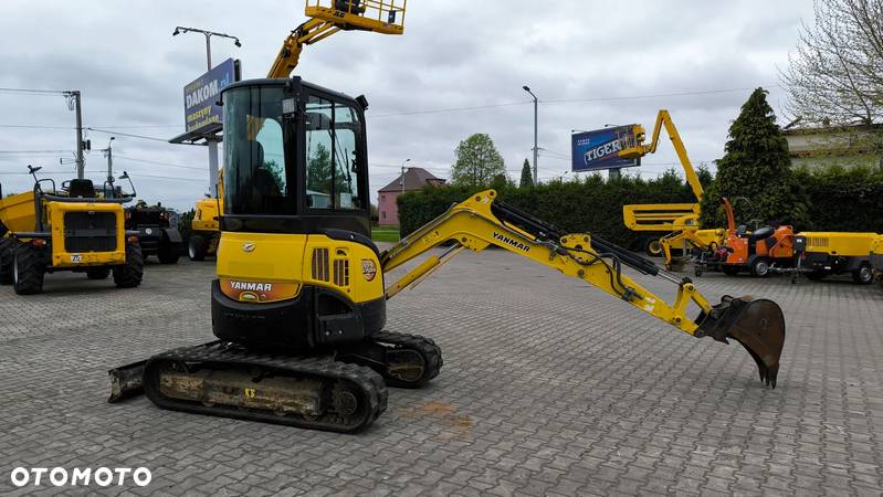 Yanmar Vio 25-4 - 17