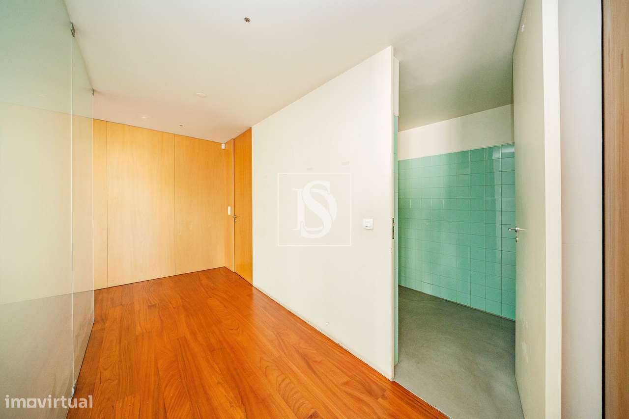 Loja 141m2 na Praça da Justiça, em frente ao Tribunal, Braga-13