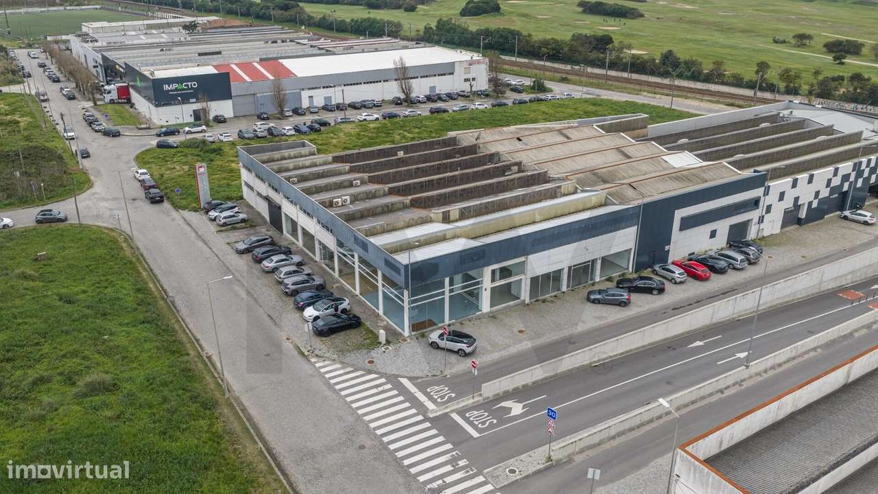 Edifício Comercial e Industrial com 1.584 m2 em Espinho (Silvalde) - Grande imagem: 5/27