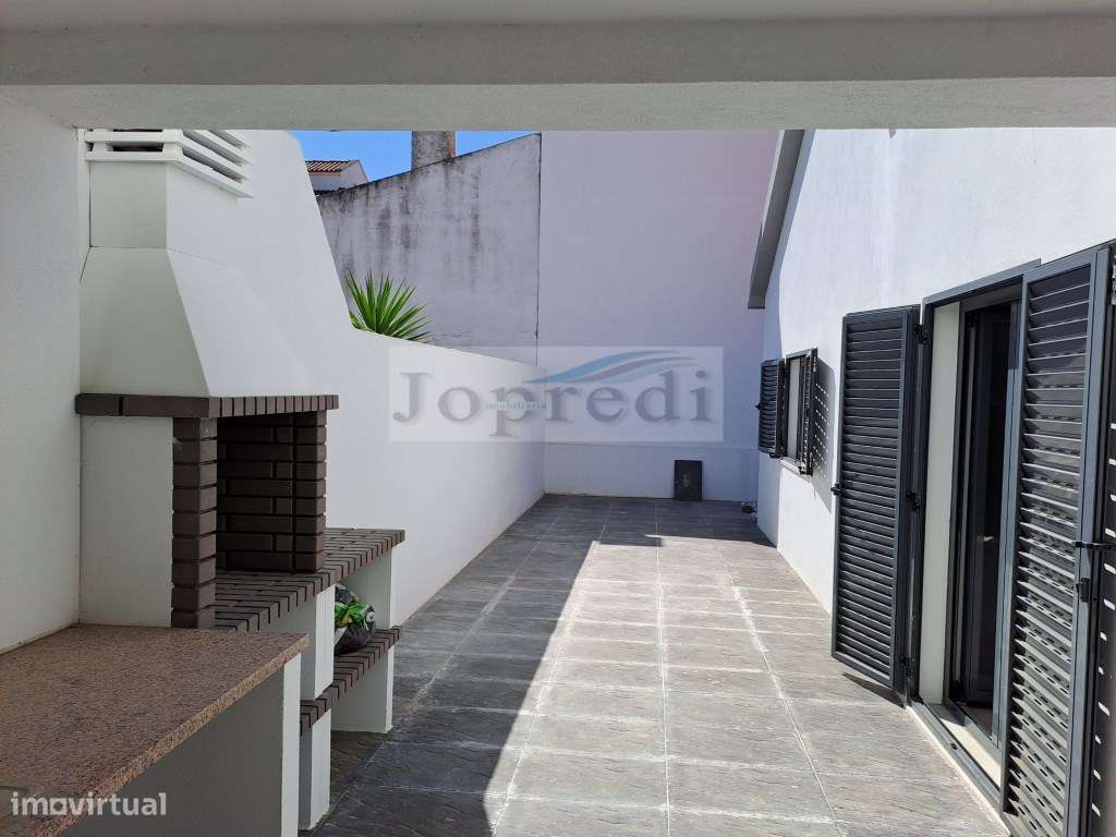 Moradia T4 na Aroeira-8