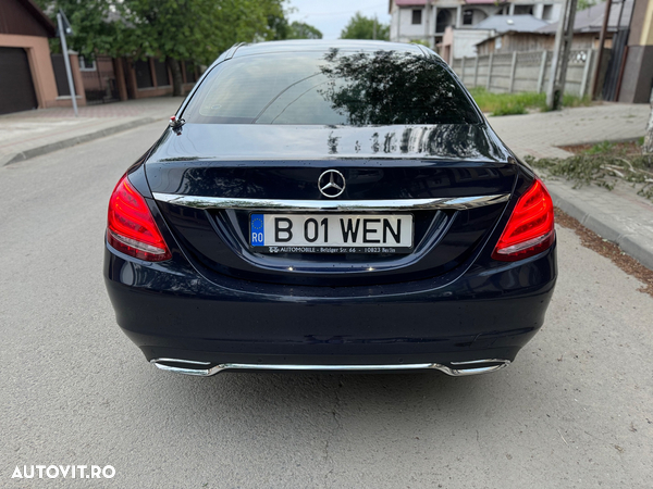 Mercedes-Benz C 220 d 4MATIC Aut. - 26