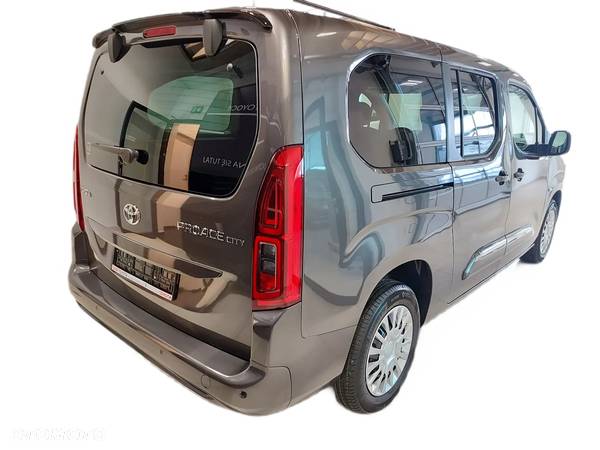 Toyota Proace City Verso Long 1.2 D-4T Business - 3