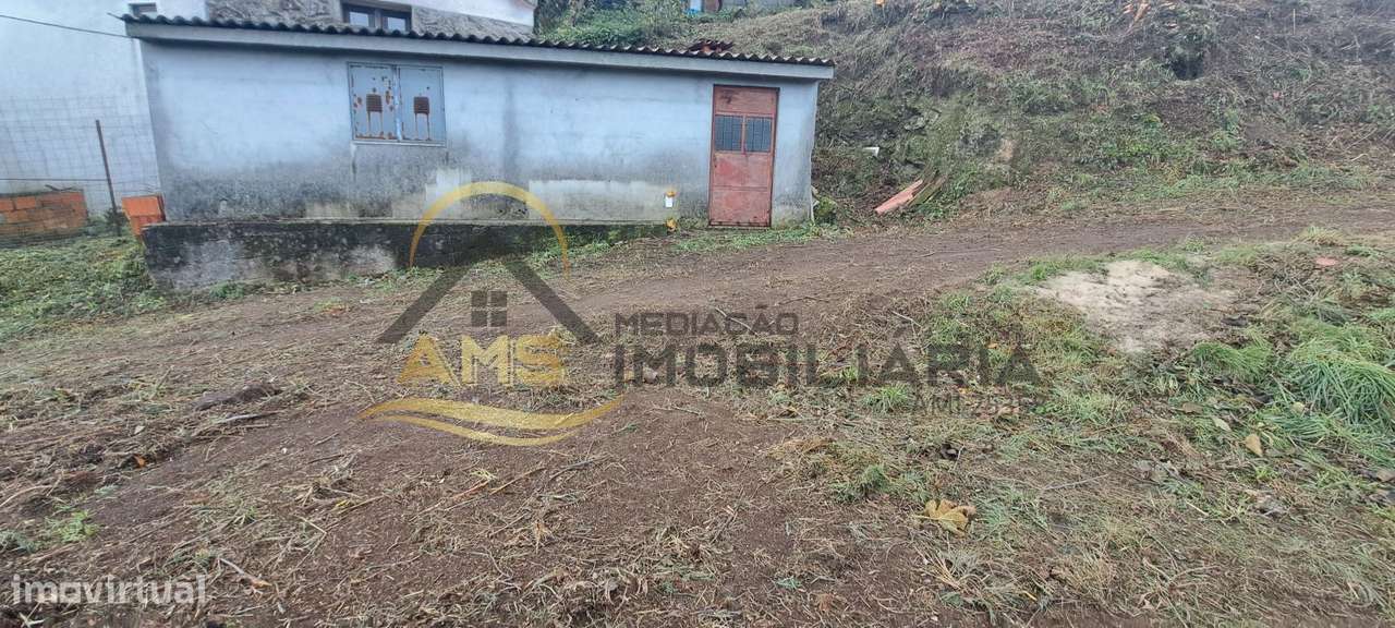 TERRENO PARA CONSTRUÇÃO-33