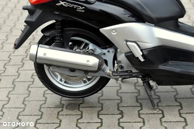 Yamaha X-max - 8