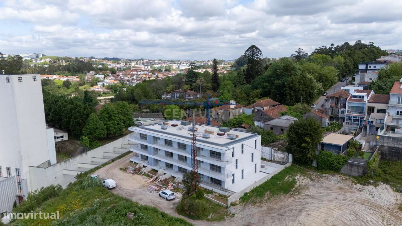 T2 Único com Terraço de 277m² | Valbom, Gondomar-35