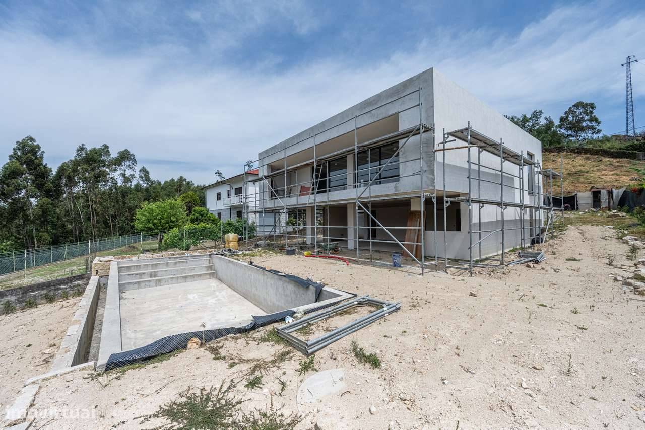 Moradia T3 em lote de 1000m2 em Sande São Lourenço - Guimarães - Grande imagem: 4/32