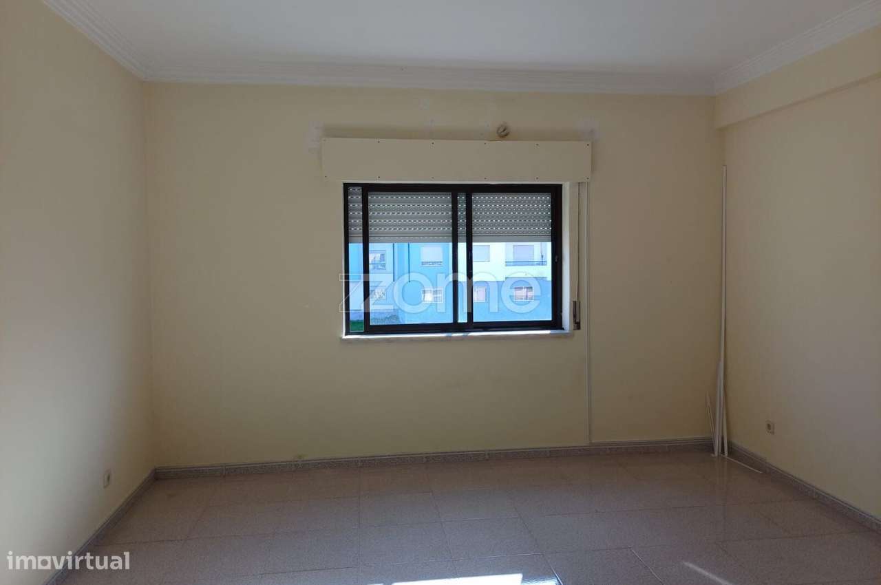 Apartamento T2, perto do Parque do Morango na Brejoeira - Grande imagem: 3/22