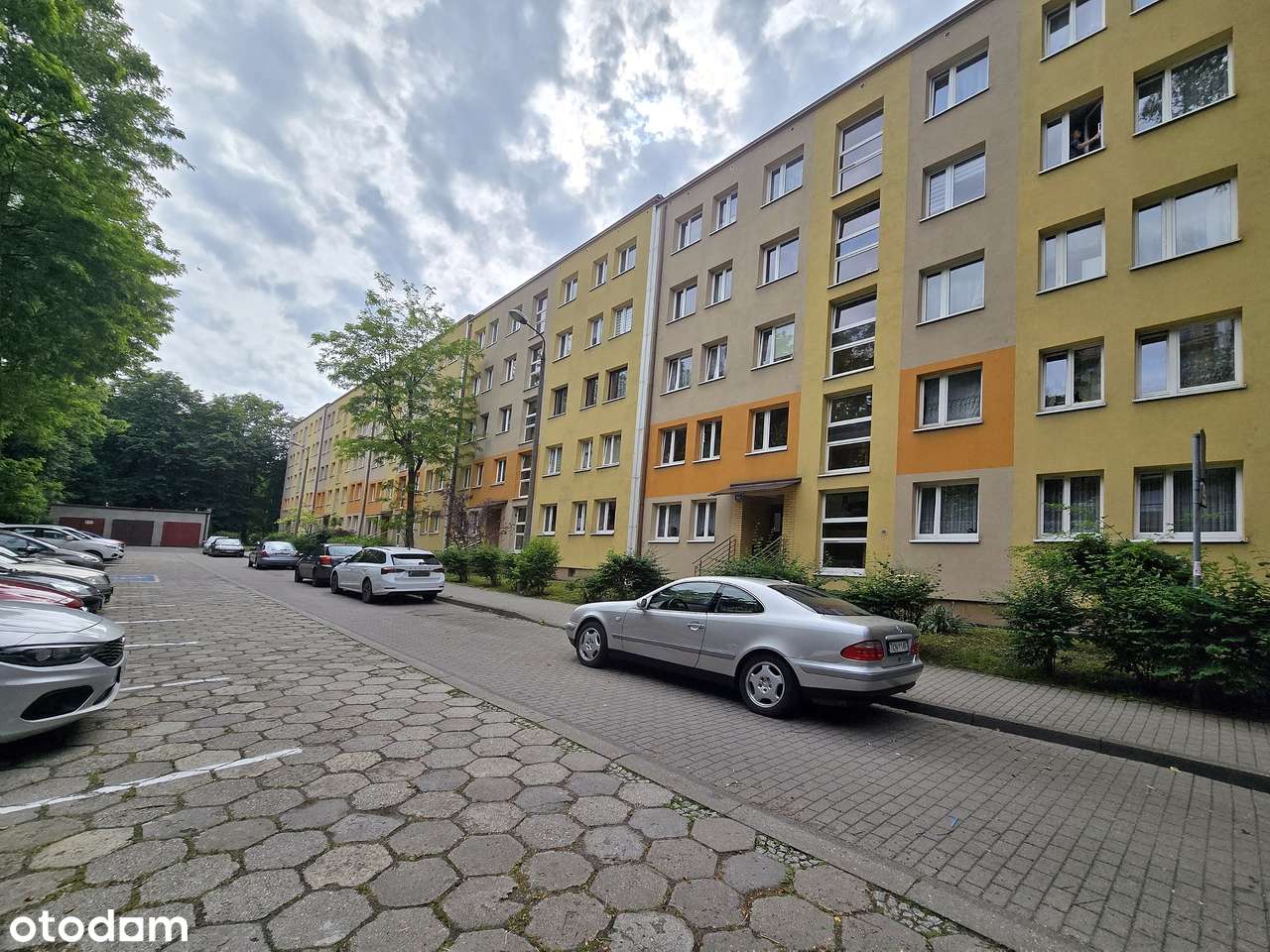 Top lokalizacja, 2 pokoje z balkonem, blok, 1 piętro, bez prowizji-0