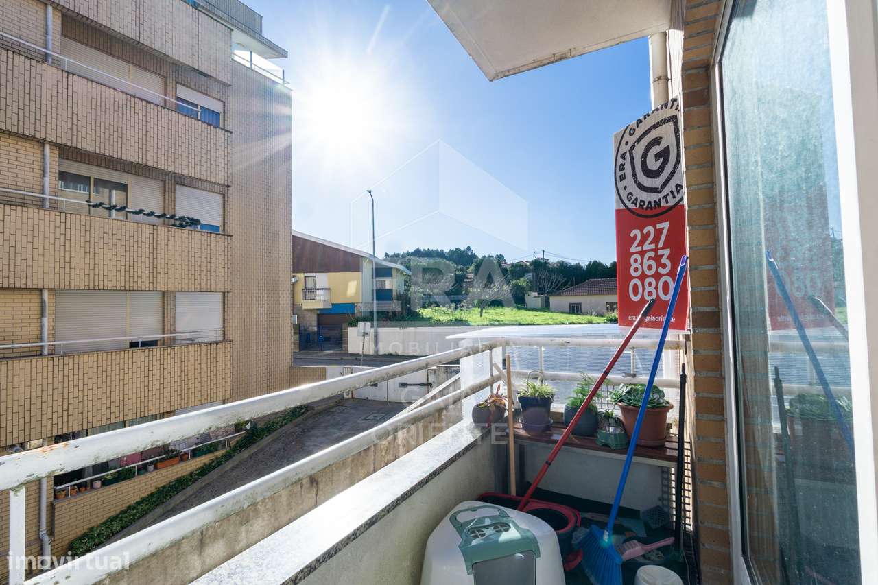 T2 com garagem e varanda junto à N1 – Seixezelo-15