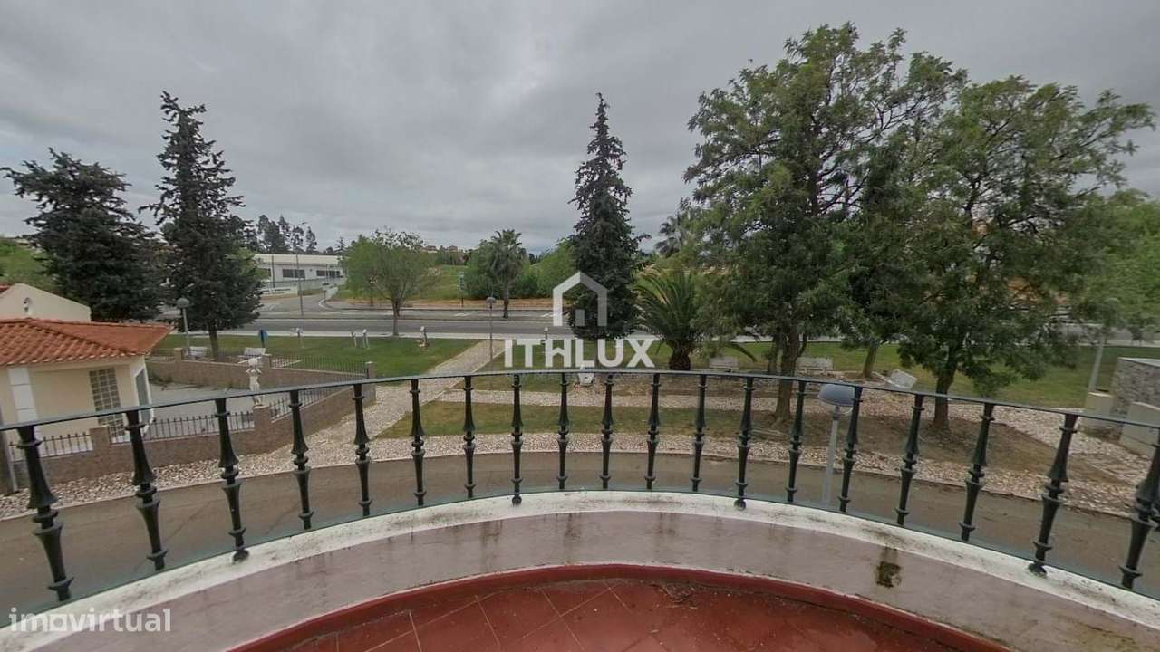 Moradia V5 com garagem localizado no Bairro Europa – Elvas - Portugal-26