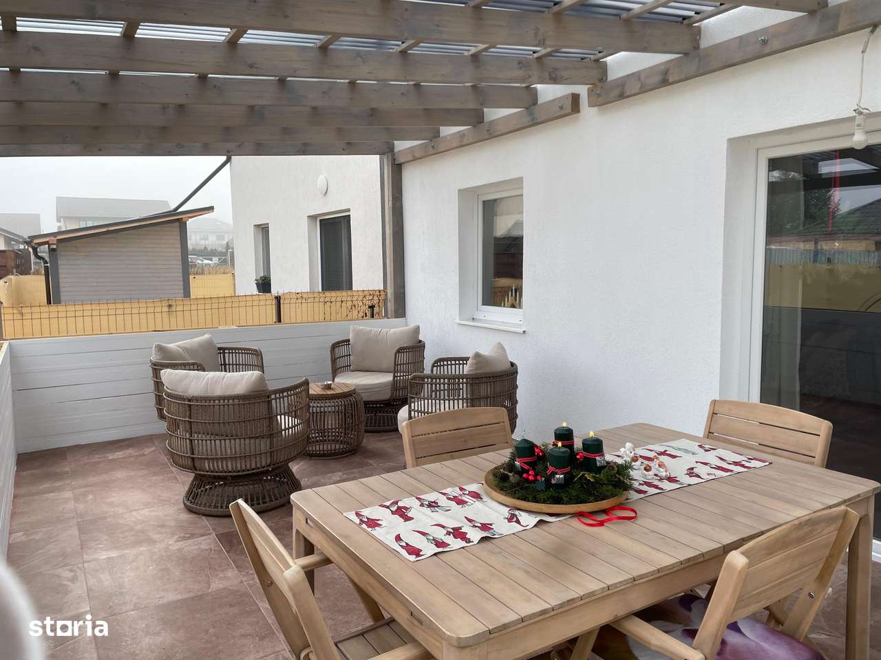 Casă cu 4 camere, complet mobilata si utilata, gata de mutare-1