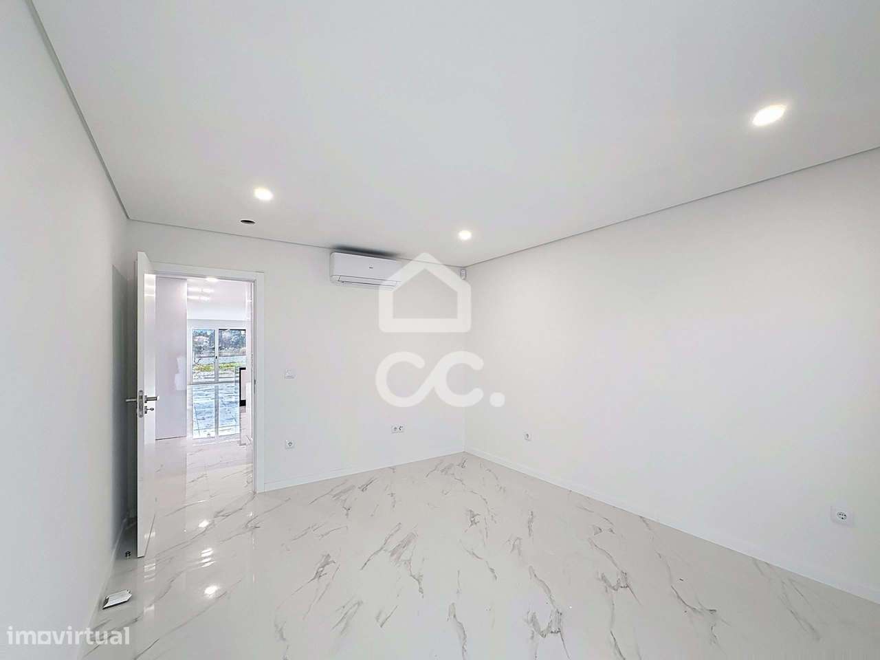 Moradia Nova T3, Moderna, com Luz Natural e Localização Estratégica ,-16