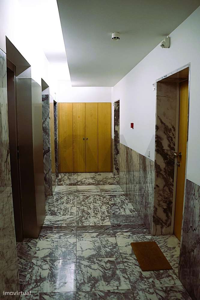 Apartamento T3 de Prestígio com Vista Mar e Parque da Cidade | Aviz - Grande imagem: 2/24