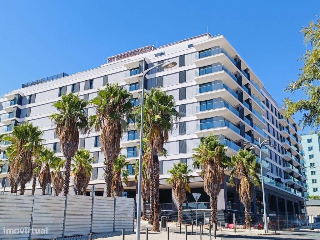 Apartamento T3 com varanda e estacionamento na Praça de Espanha, Li...-3