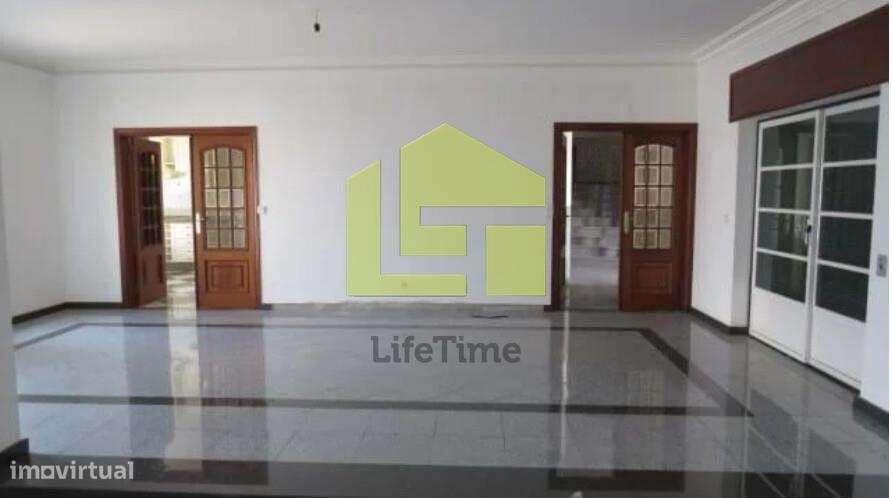 Moradia T4 com financiamento até 100% - Grande imagem: 4/21