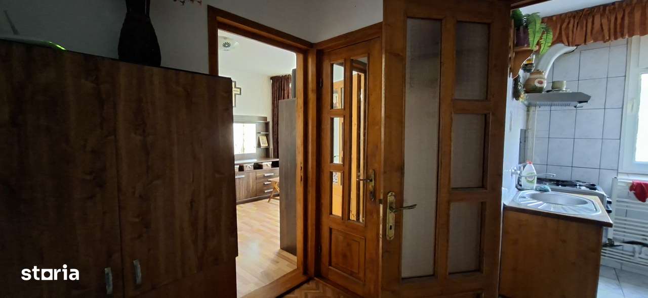 Apartament luminos la etajul 1 – Micro 19-2