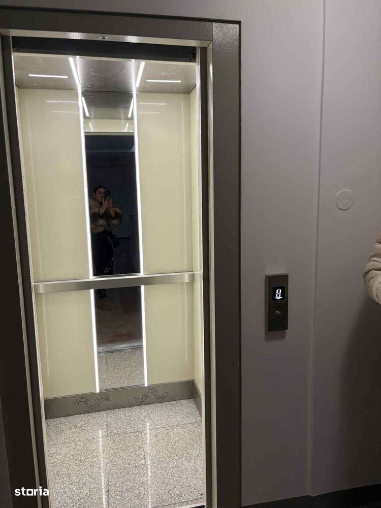 Apartament de 3 camere zona Calea Bucuresti(Liceul de Informatica),-12