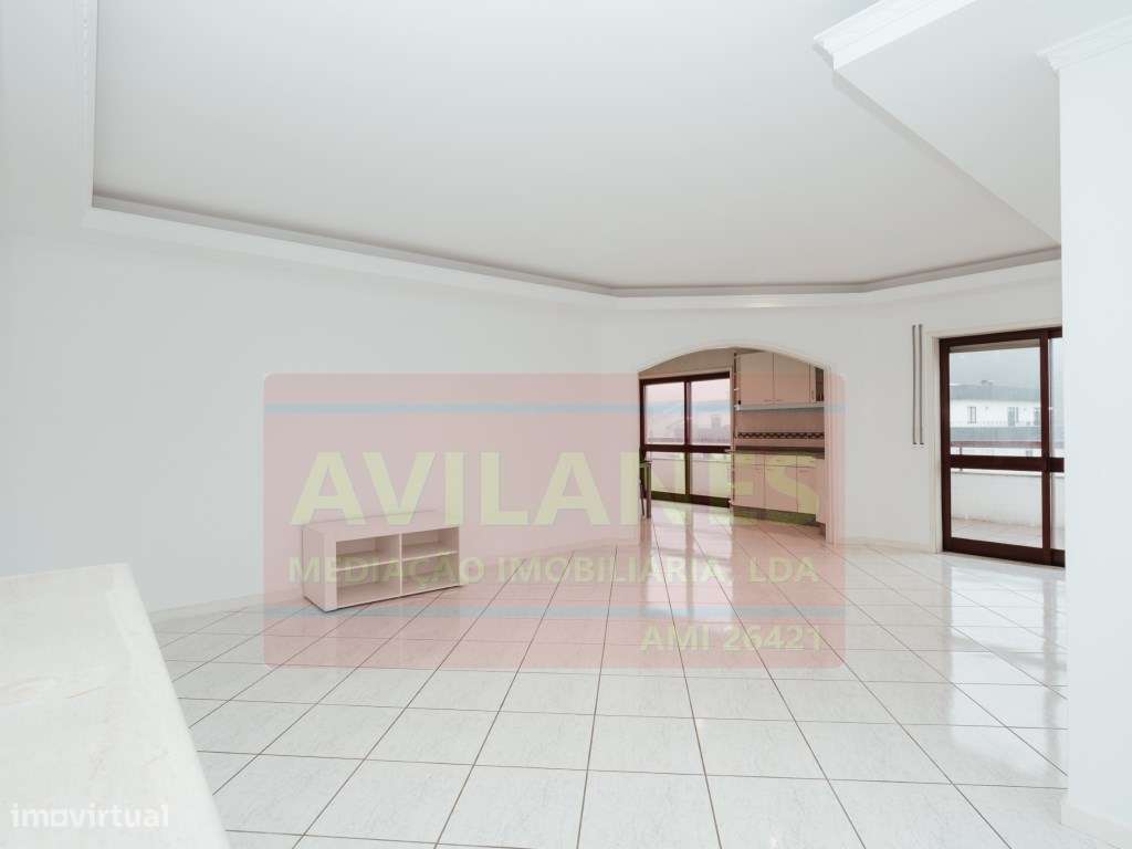 APARTAMENTO T3 RECUADO - LOBÃO-15