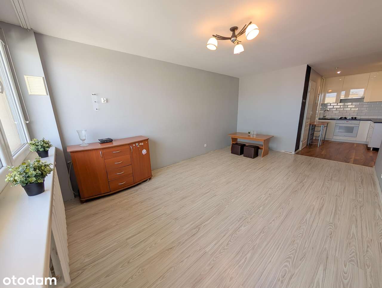 Kawalerka po remoncie Os. Świętokrzyskie Balkon  32,1 m²-13