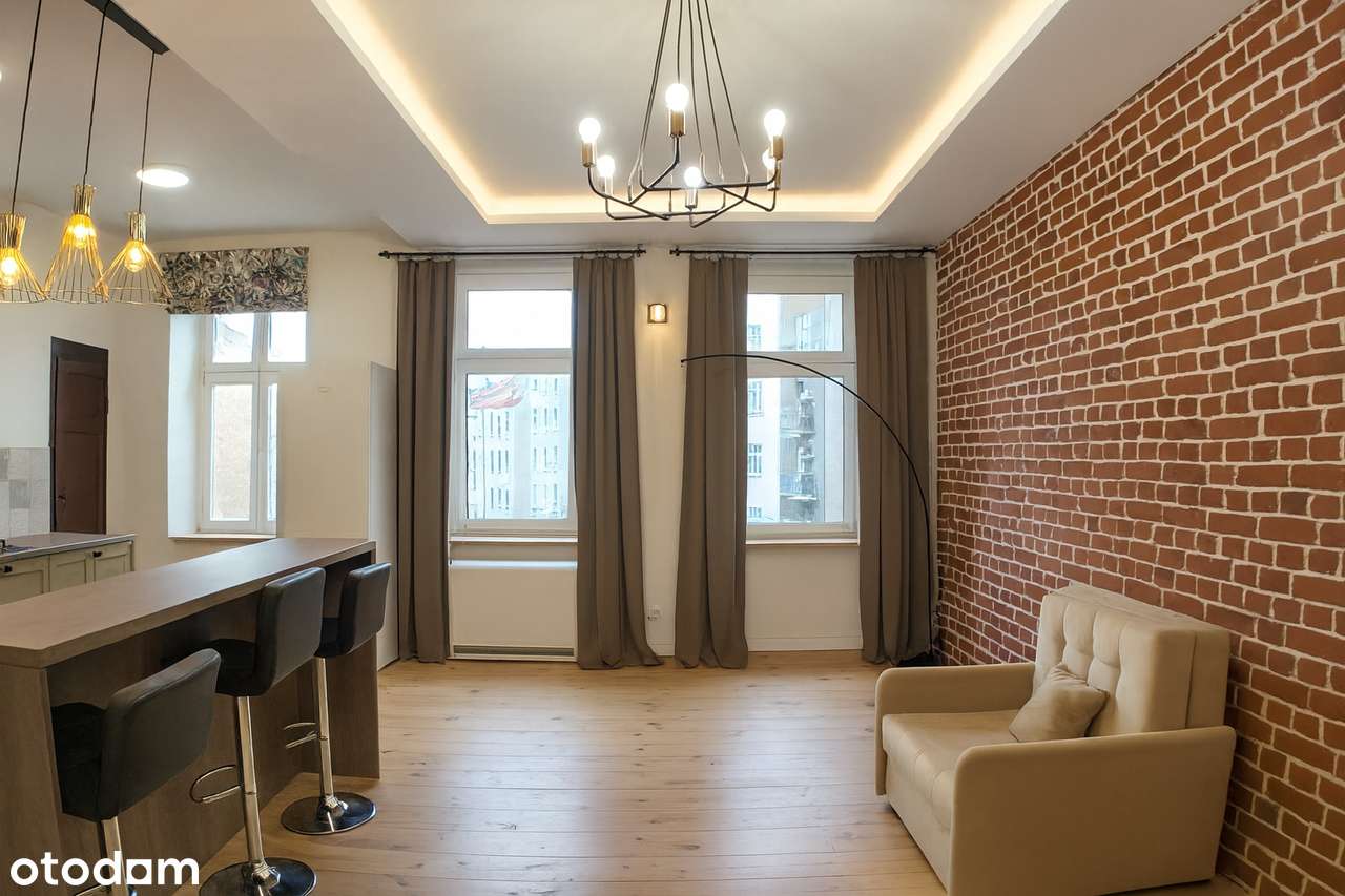 Zatrzymaj się, jeśli lubisz klimat odrestaurowanej kamienicy...-1