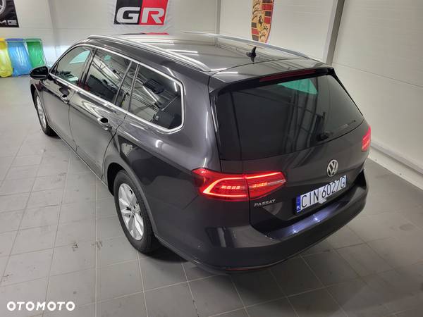 Volkswagen Passat 2.0 TDI BMT Comfortline DSG - 10