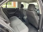 VW Jetta 1.6 TDi Confortline - 31