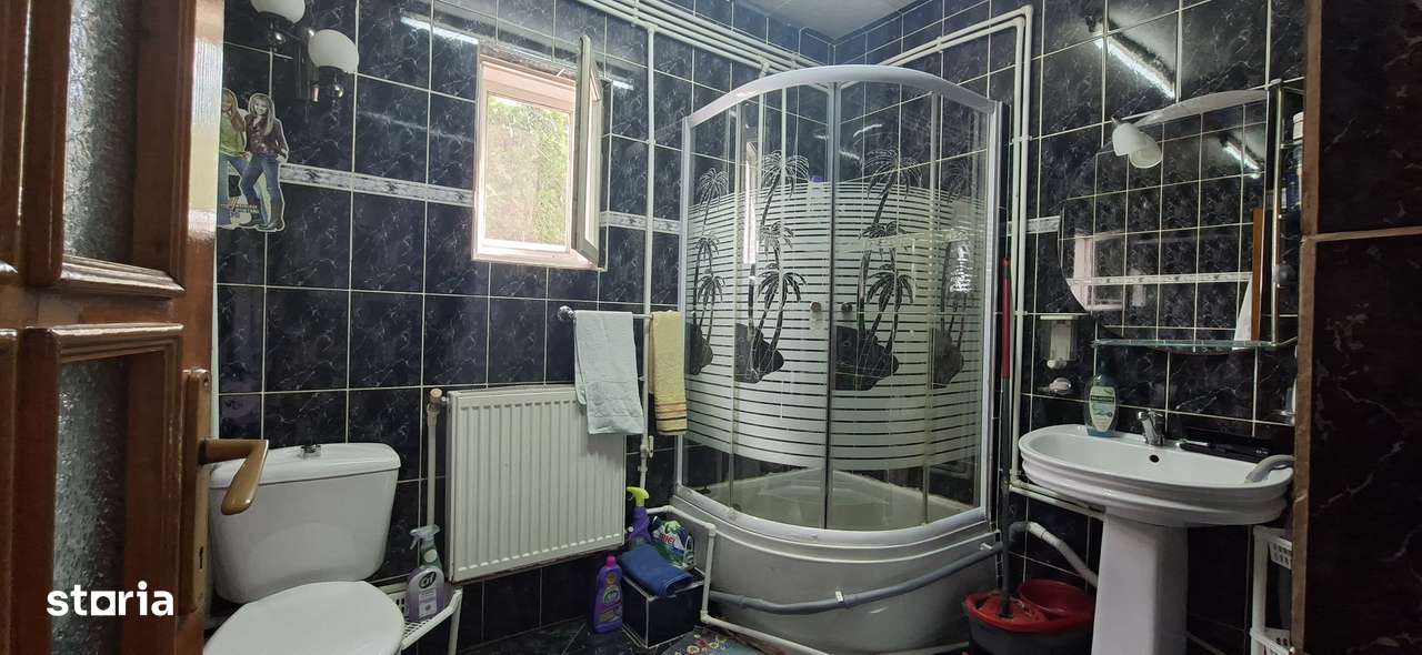 O casă pentru familie, cu grădină și intimitate-7