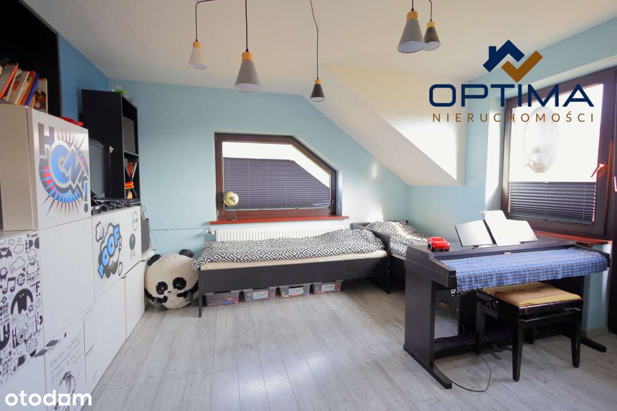 Duży dom na dużej działce pod lasem-17