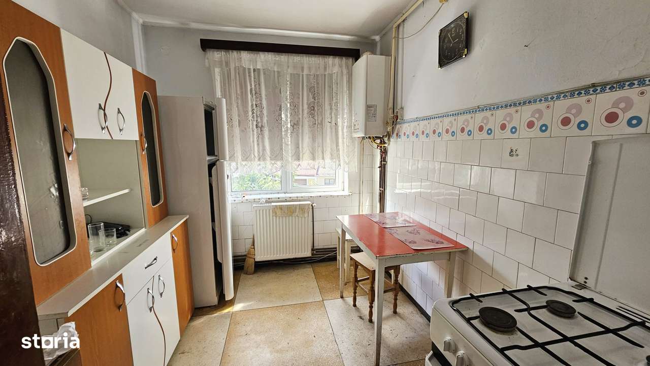 Apartament 2 Camere Săcele – Etaj 2, Bloc Izolat, Cheile la Agenție!-3