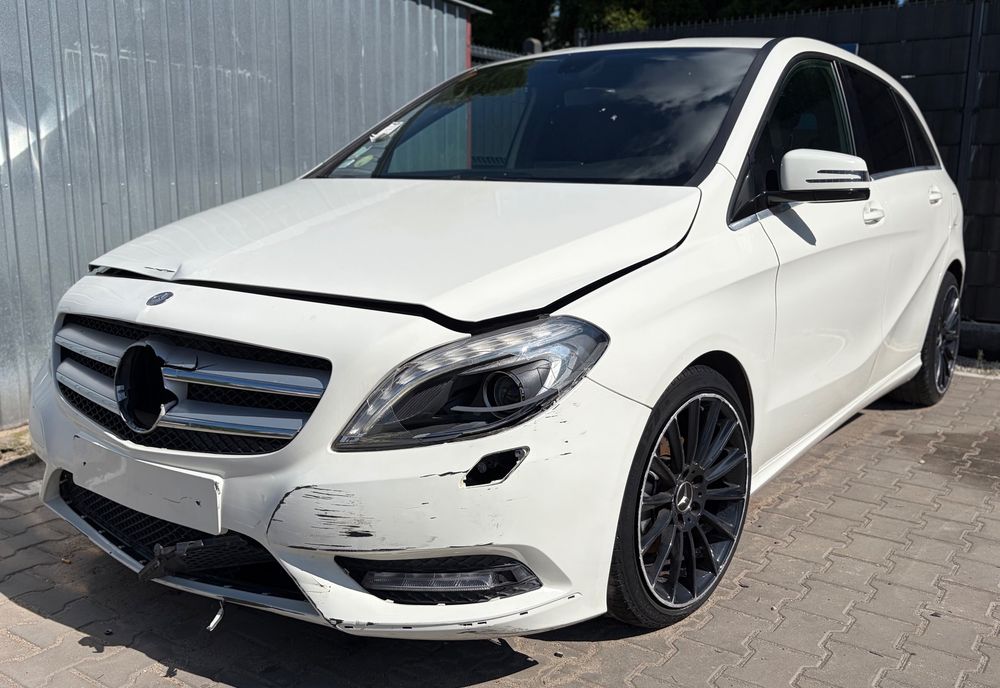 Mercedes-Benz B W246 (2011-2018) 180 CDI (BlueEFFICIENCY) 7G-DCT 2013