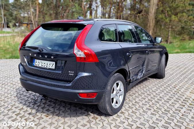 Volvo XC 60 D4 AWD Summum - 7