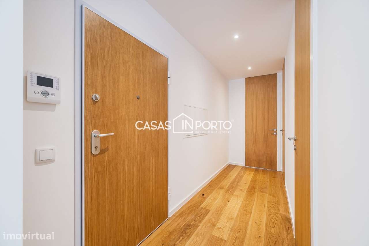 T2 de Luxo com Vista Panorâmica onde o Rio abraça o Mar-8