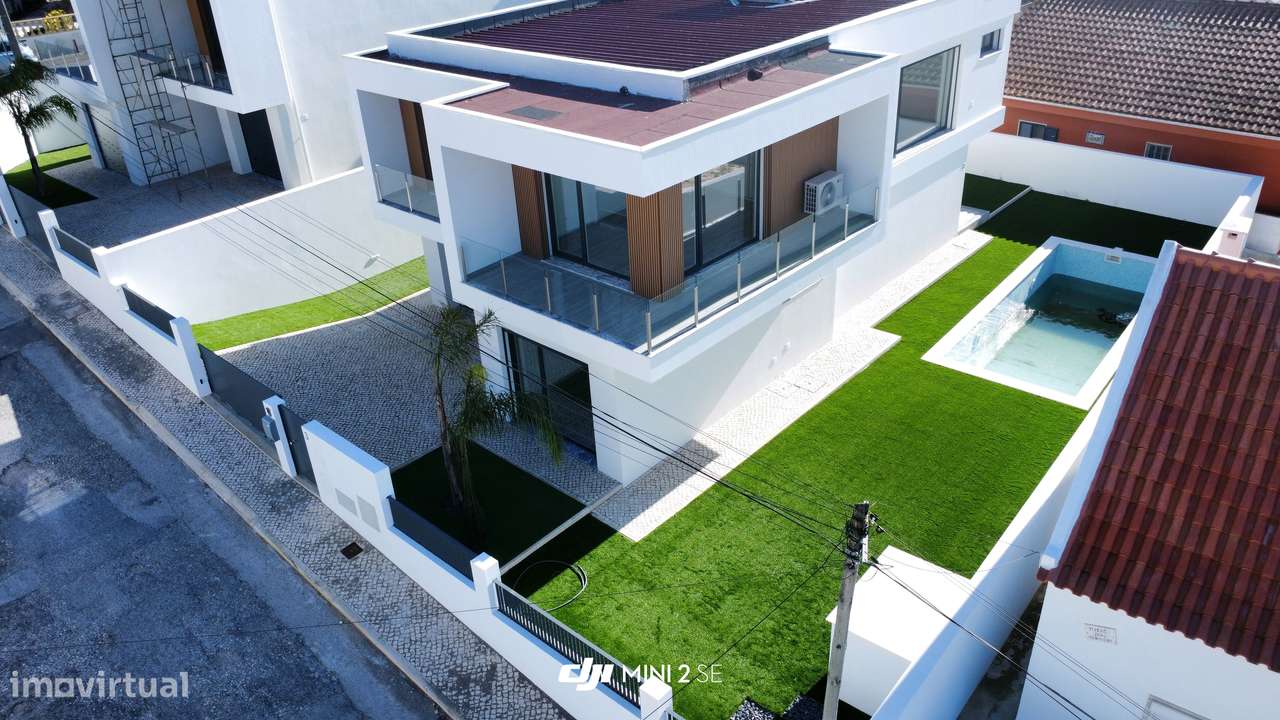 Oferta 1% do Valor de Aqusição - Moradia T4 + 1 com Piscina e Garagem - Grande imagem: 4/51