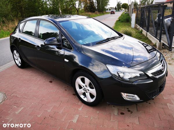 Opel Astra - 1