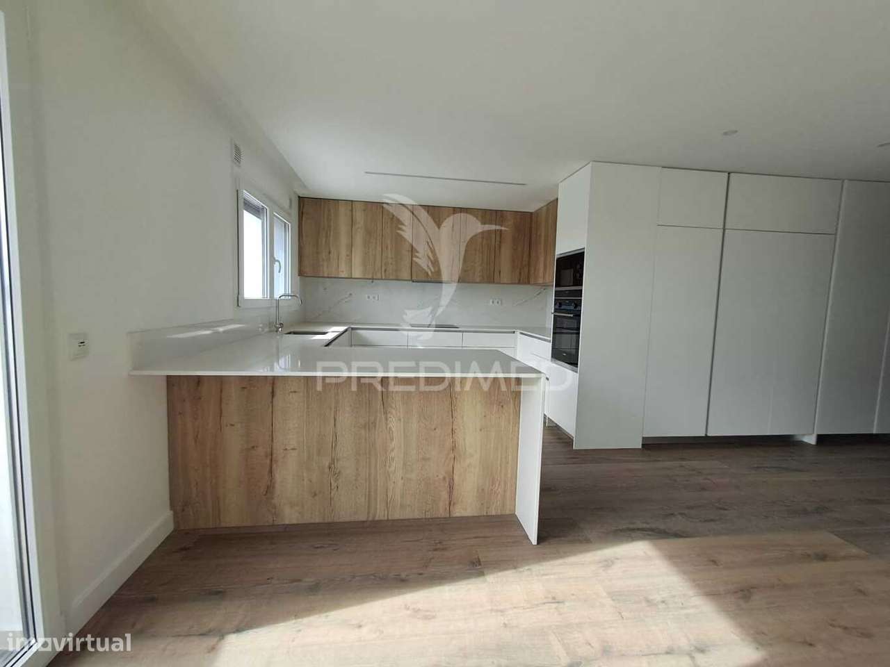 Excelente T3 com garagem e arrecadação no Feijó. - Grande imagem: 4/40