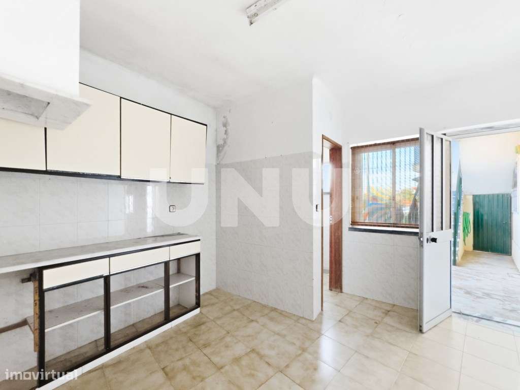 Moradia T2 + T2 nas Paredes, em Alenquer!-22