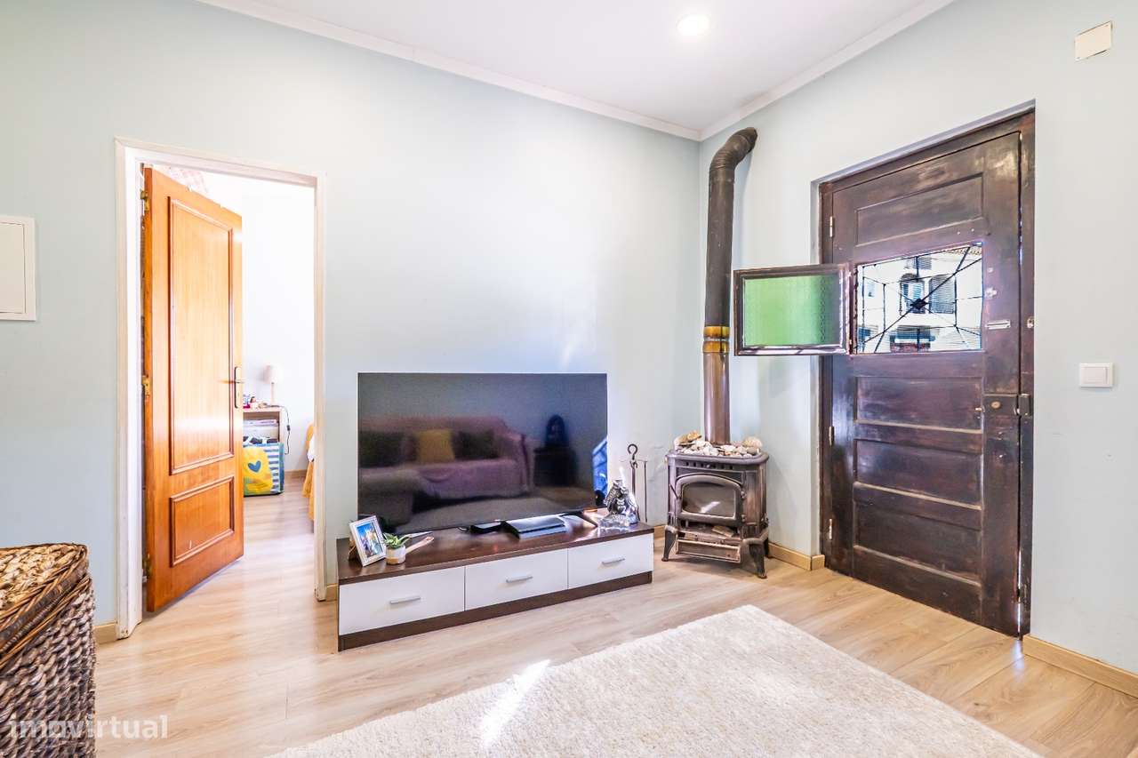 Moradia T3 com terraço e ar condicionado em Azeitão-19