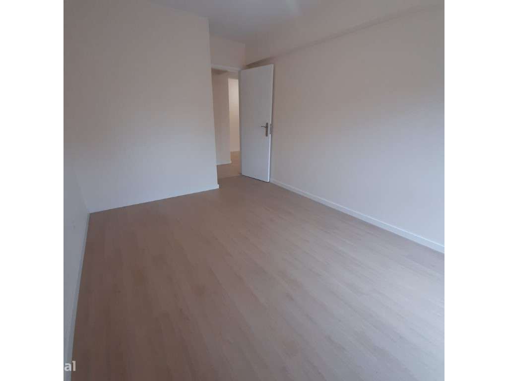 Apartamento T2 - Tapada das Mercês-11