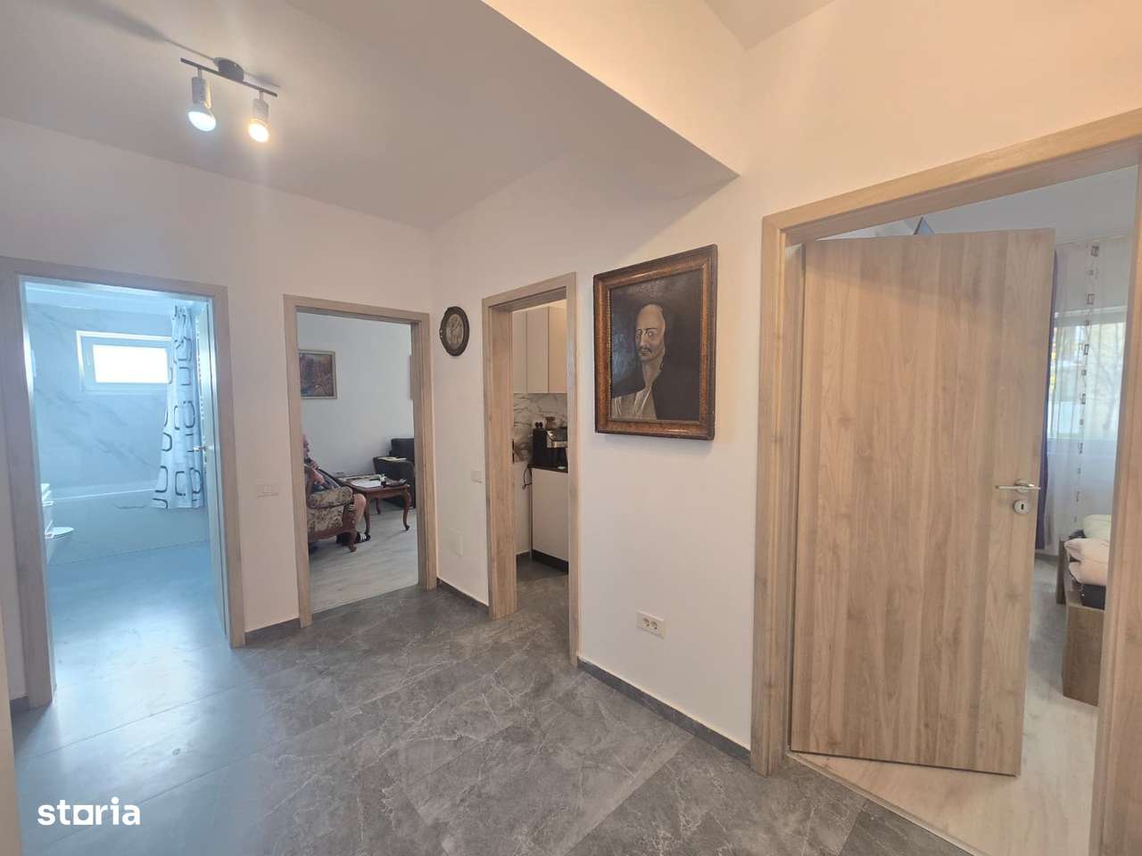 Grand Kristal-Residence- ap. cu 2 camere, dec, supr 60 mp, loc parcare - Imagine principală: 5/13