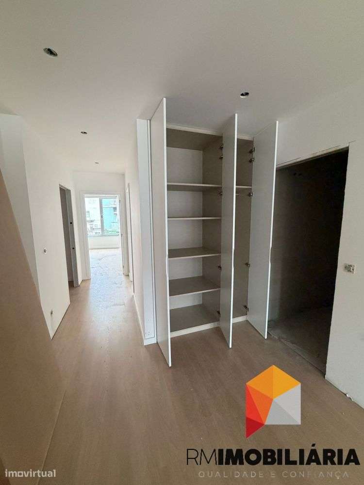 Apartamentos T2+1 NOVOS em Costa Cabral-13