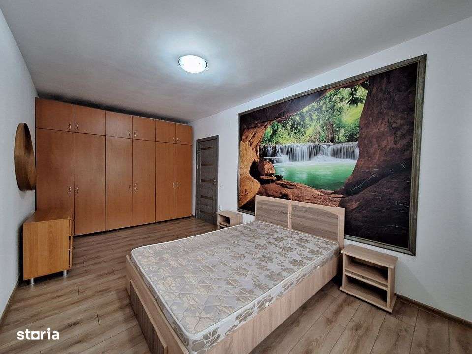 Apartament cu 2 camere, decomandat, parcare, zona Eroilor - Imagine principală: 4/8