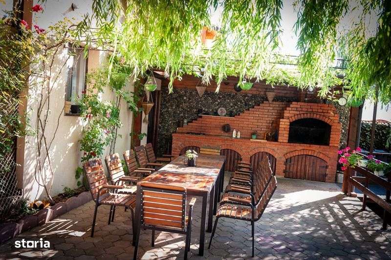 Vand pensiune  14 camere,in Dubova - Imagine principală: 4/8