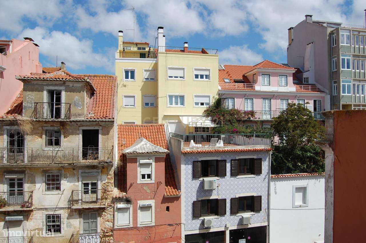 Prédio para investimento na Estrela em Lisboa-8
