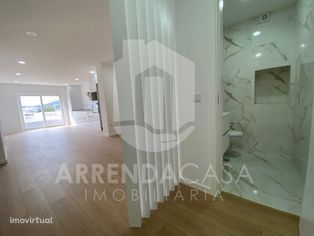 Apartamento T3 totalmente renovado no centro de Barcelos ...